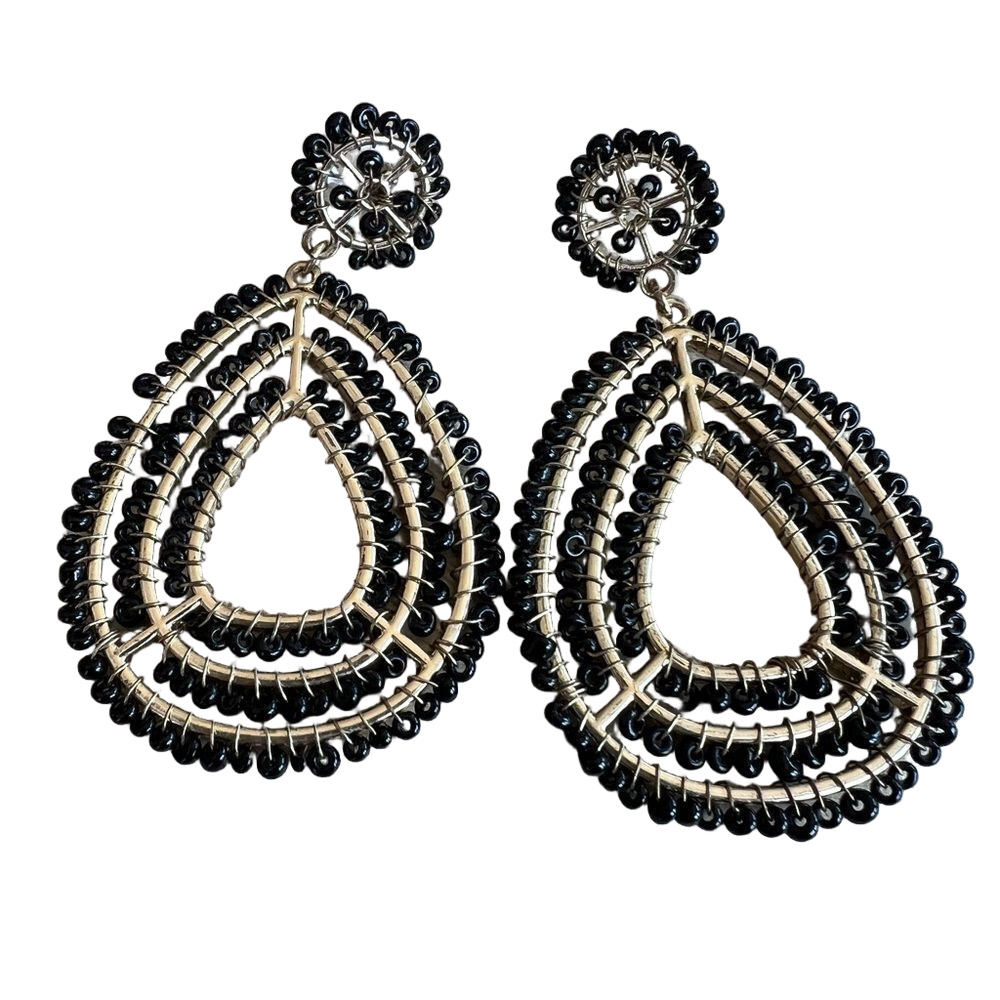 🍭6/$30 Black and gold beaded teardrop post earrings